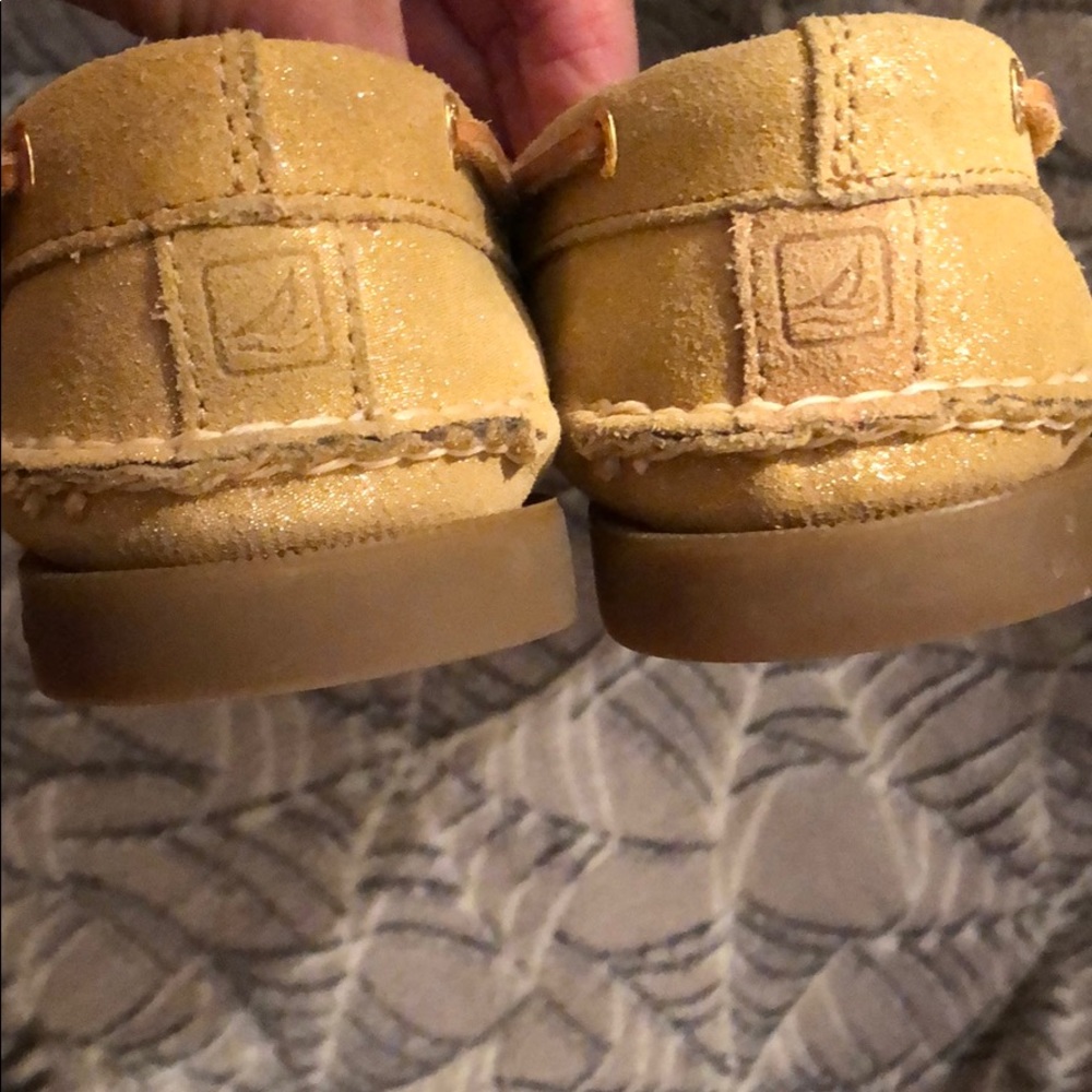 👀RARE sold out gold sparkle suede sperry a/o🔥8🔥 - Picture 4 of 7